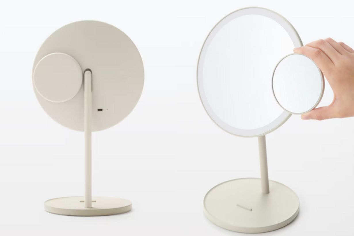MUJI LED Makeup Mirror Lifestyle