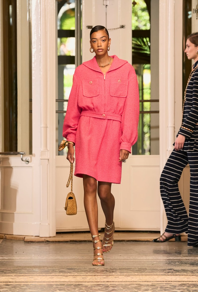 chanel 2025/26 Cruise lake como hightlight runway details looks italy story