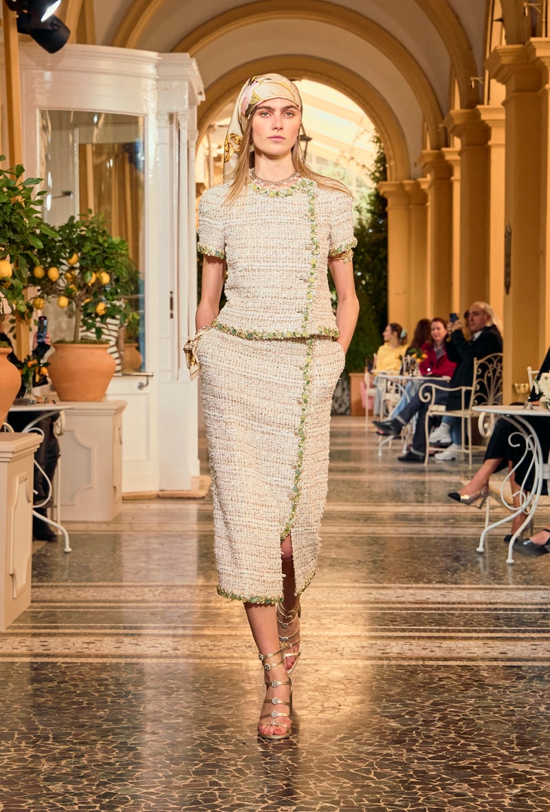 chanel 2025/26 Cruise lake como hightlight runway details looks italy story