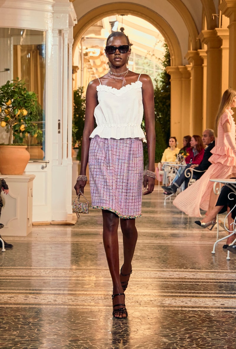 chanel 2025/26 Cruise lake como hightlight runway details looks italy story