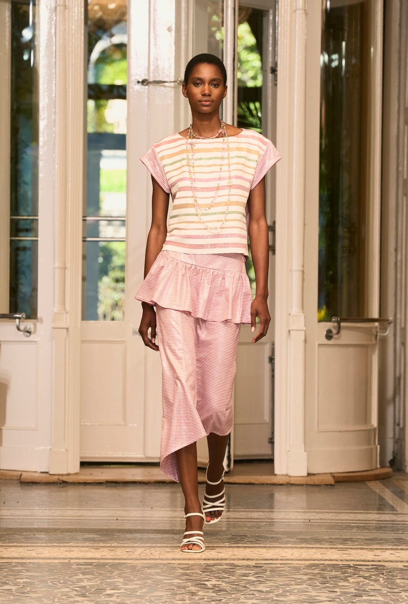 chanel 2025/26 Cruise lake como hightlight runway details looks italy story