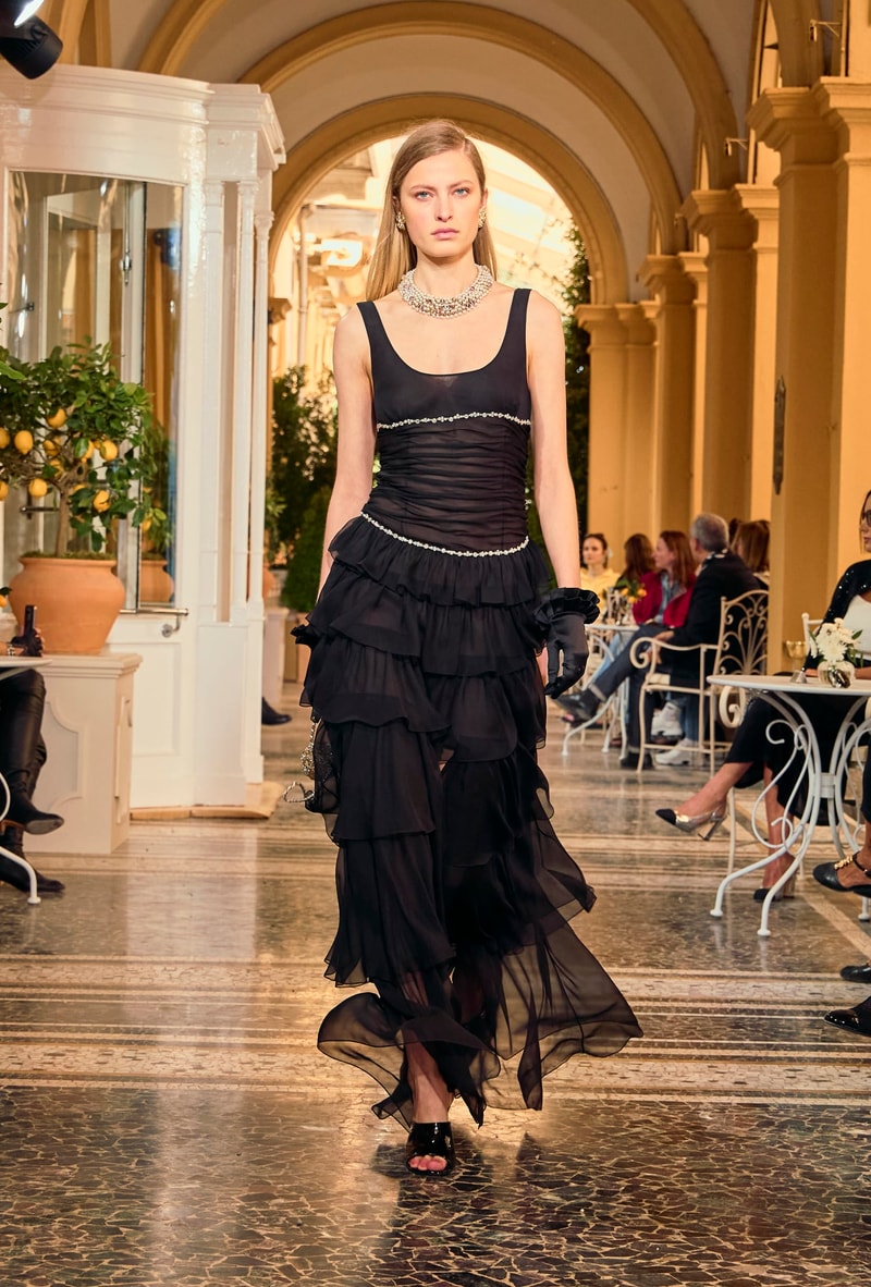 chanel 2025/26 Cruise lake como hightlight runway details looks italy story