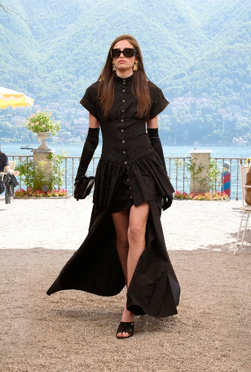 chanel 2025/26 Cruise lake como hightlight runway details looks italy story