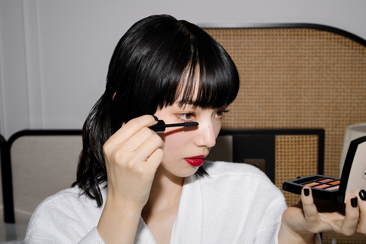 NANA KOMATSU red lips how to stylish attitude cannes make up details product list
