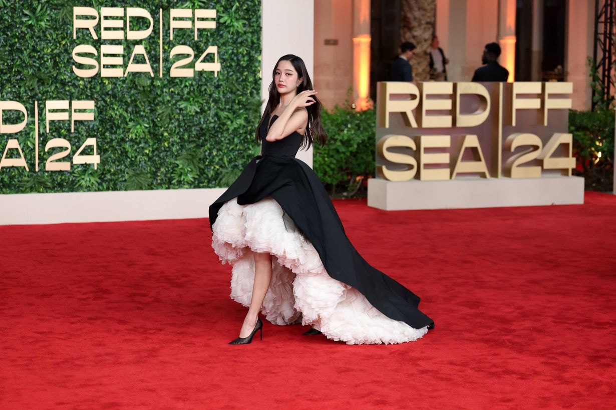 Freen Sarocha Met Gala 2025 Valentino Pink Theory