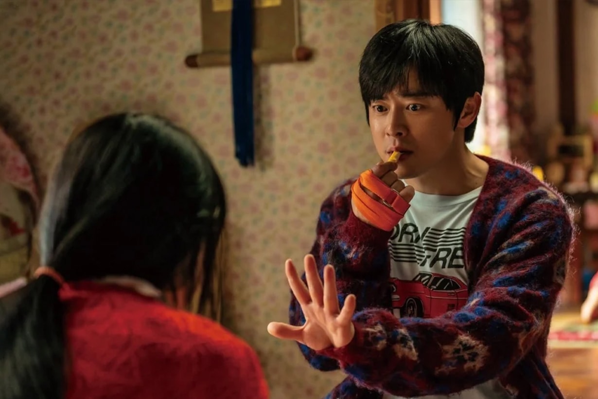 曹政奭搞笑新作《我的殭屍女兒》暑假上映：末日下訓練殭屍女兒的荒唐故事，讓人笑中有淚 