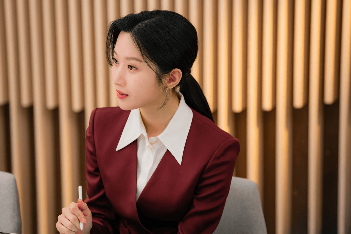 Disney plus Law and The City K-drama Lee Jong Suk Mun Ka Young