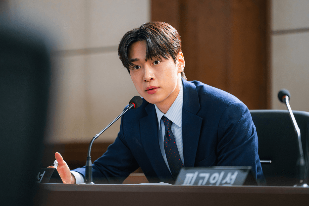 Disney plus Law and The City K-drama Lee Jong Suk Mun Ka Young