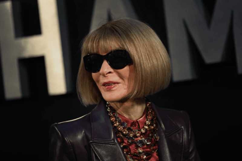 時尚界震撼彈：《VOGUE》總編 Anna Wintour 宣布辭職！接下這頂時尚王冠的會是誰？