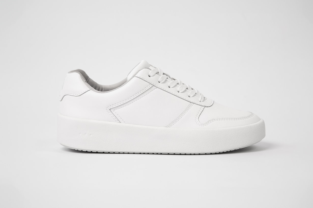 Projext scooter model 3 white shoes sneakers water proof