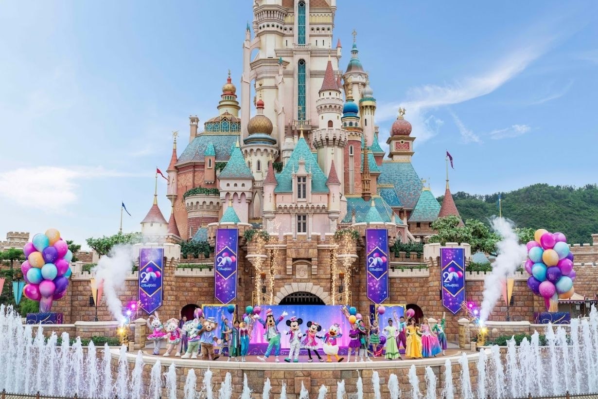 hongkong-disneyland-20th-anniversary-events-highlights