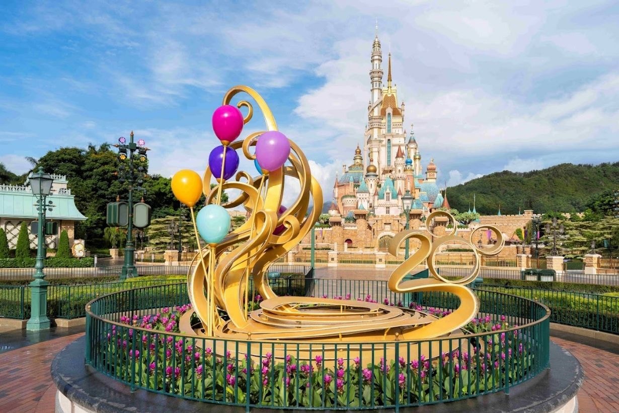 hongkong-disneyland-20th-anniversary-events-highlights