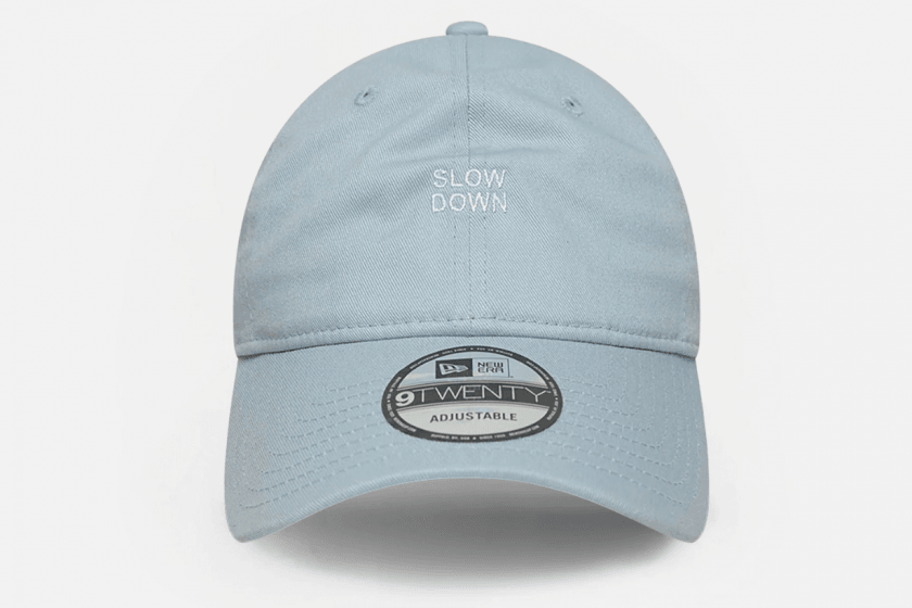 棒球帽別只選 Logo 款:Slogan Caps 成為今夏必備單品,GD、Karina、Lisa...時髦人士都愛戴!