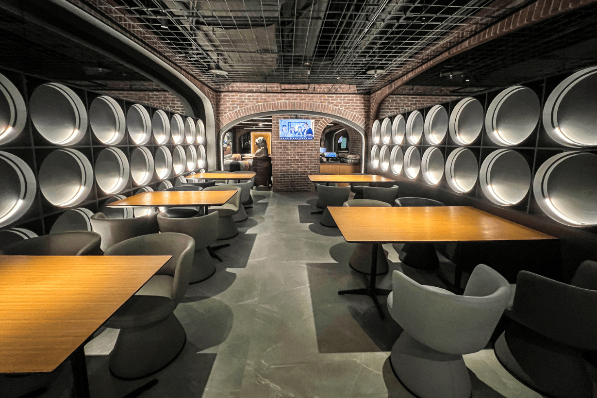 DREAM PLAZA Restaurant LillA YABI YACHE Urban Paradise Starbucks