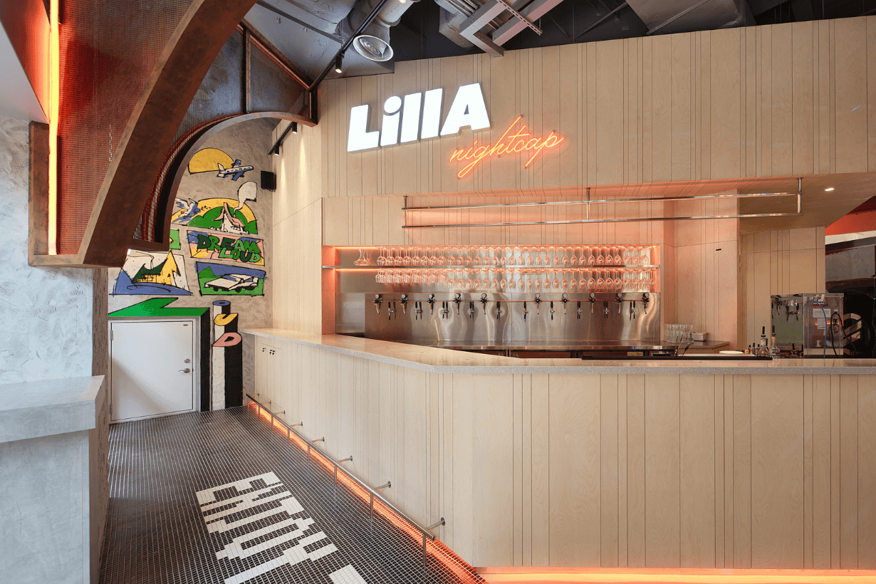 DREAM PLAZA Restaurant LillA YABI YACHE Urban Paradise Starbucks