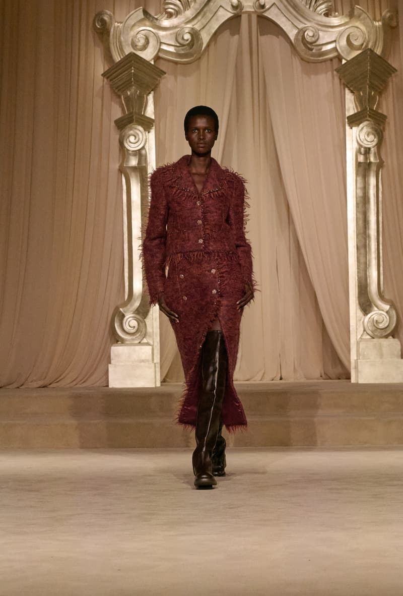 CHANEL Fall-Winter 2025 Haute Couture Show