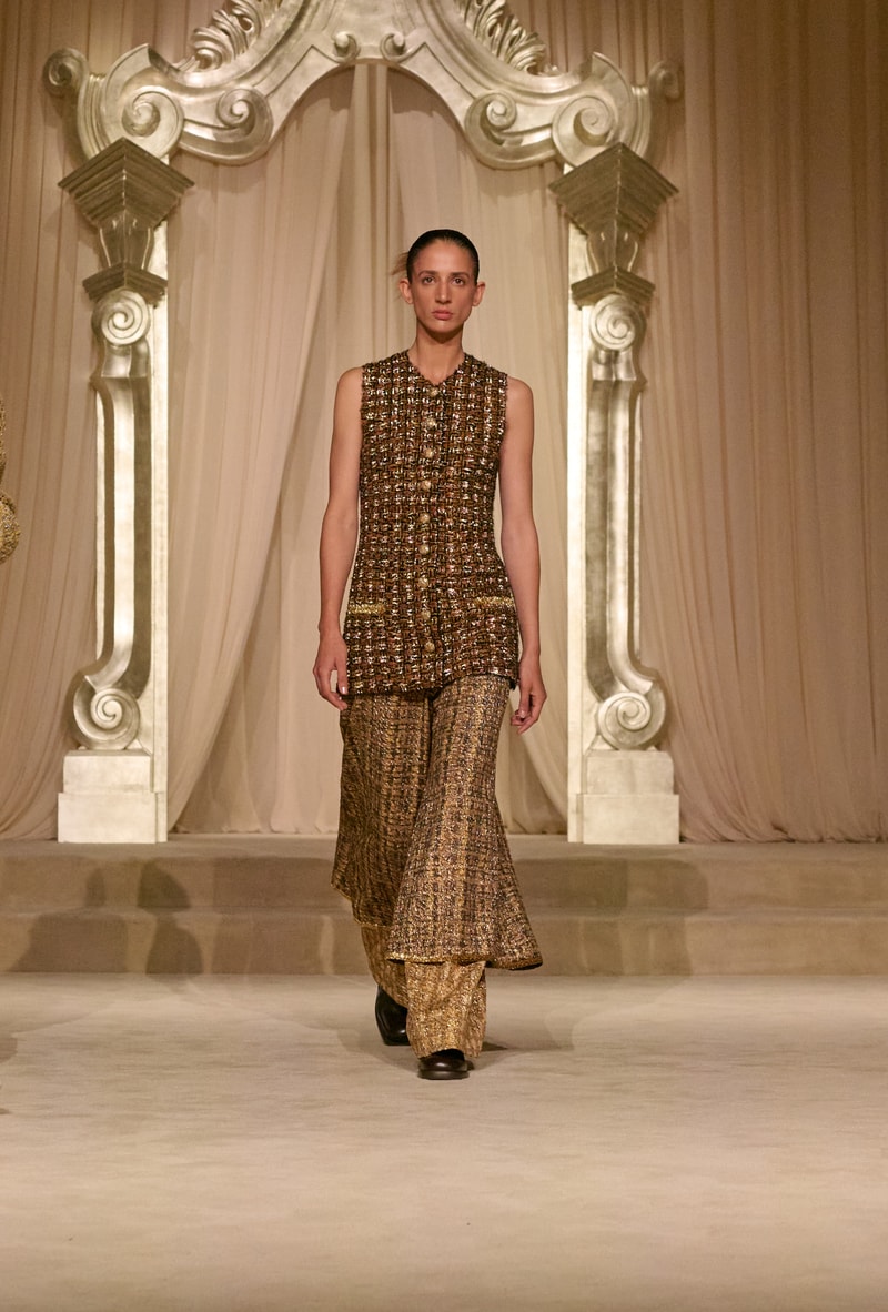 CHANEL Fall-Winter 2025 Haute Couture Show
