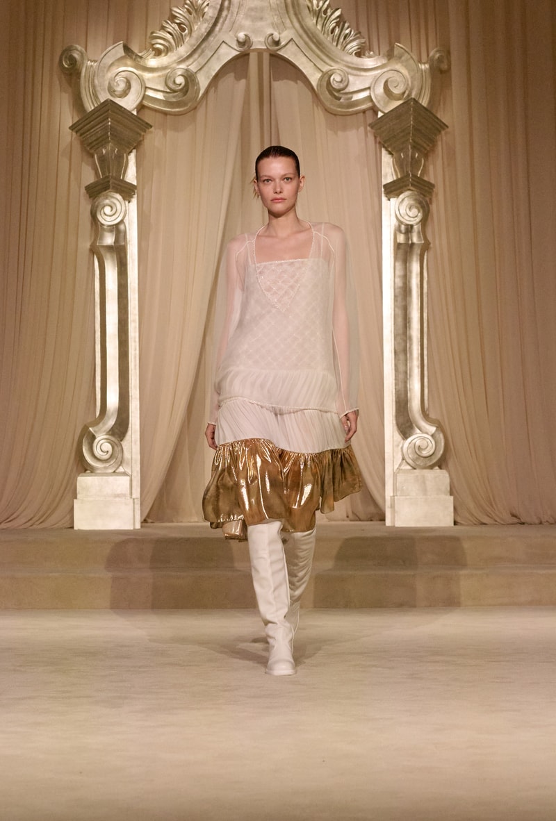 CHANEL Fall-Winter 2025 Haute Couture Show