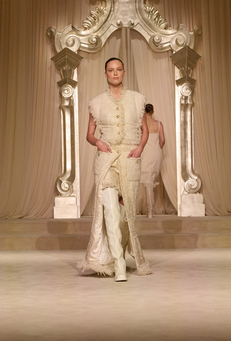 CHANEL Fall-Winter 2025 Haute Couture Show