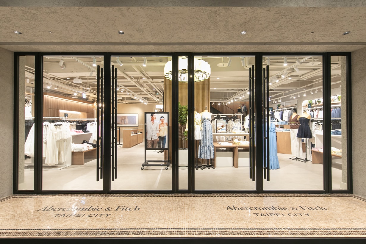 Abercrombie & Fitch A&F Taipei Getaway store open