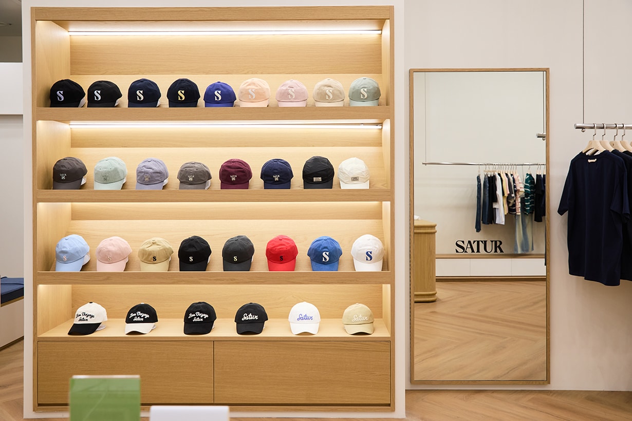 satur vinyl t-shirt taipei xinyi store opening