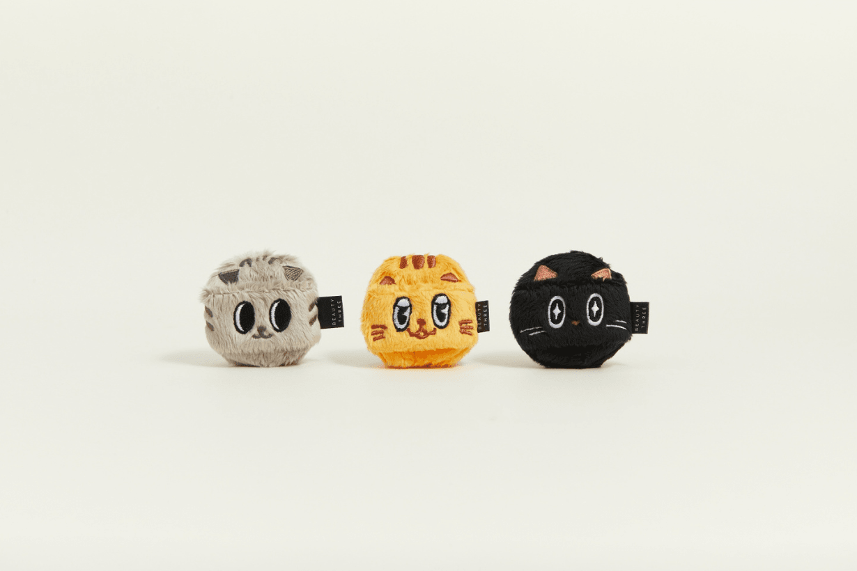 BEAUTY 3 Meownetic Puff release info cat powder puff