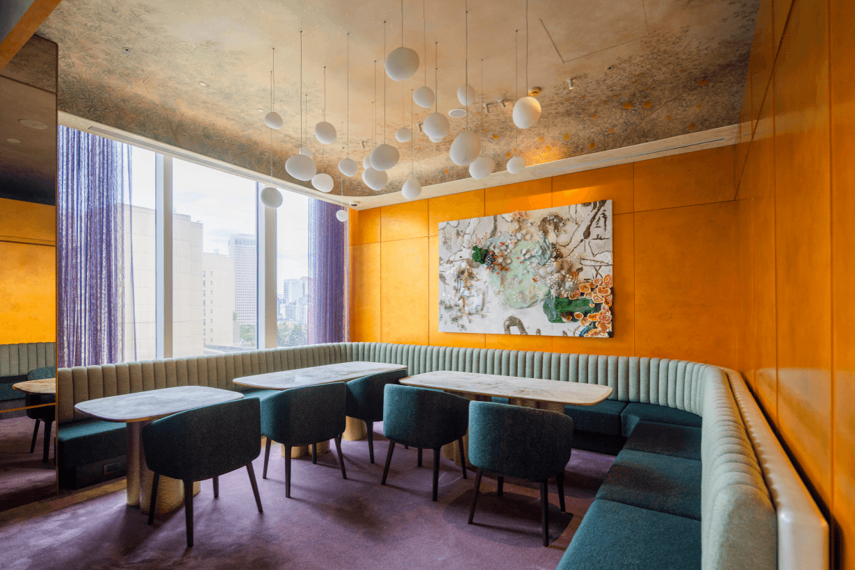 Dream Plaza starbucks Sirens Lounge open