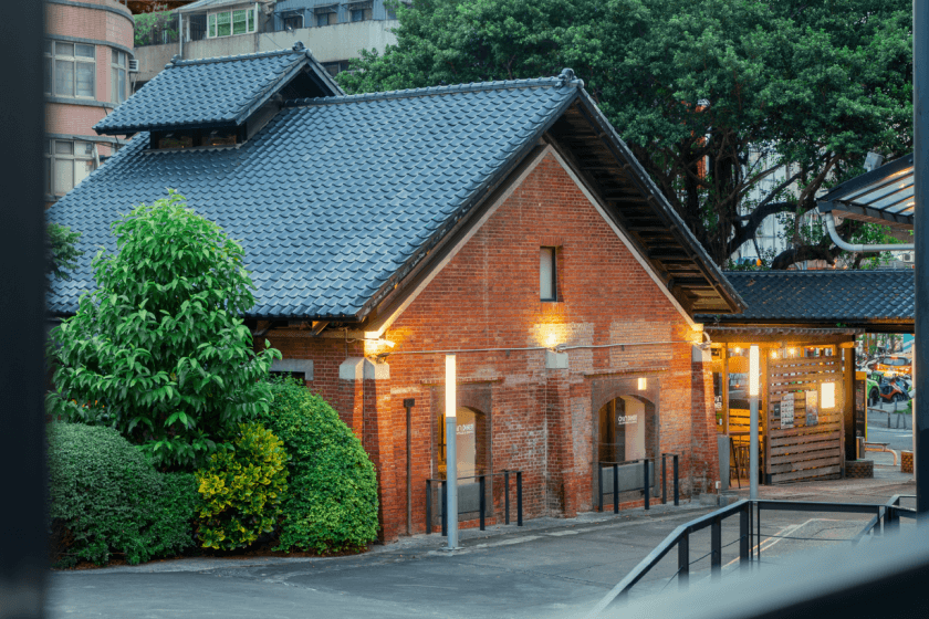 台北放鬆好去處:隱身西門町紅磚老宅內的 Ö! in DINER,用音樂+美食陪你 Chill 過每個週末!