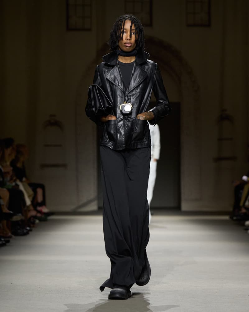 coach 2026 spring runway hightlight bag detail kisslock