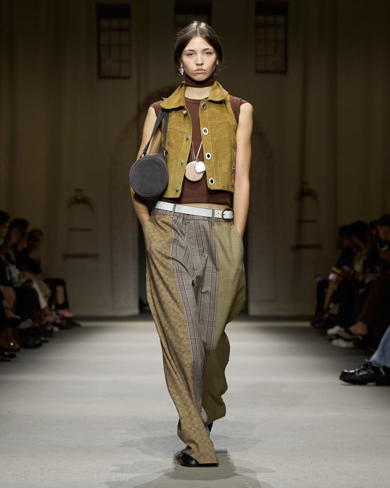 coach 2026 spring runway hightlight bag detail kisslock