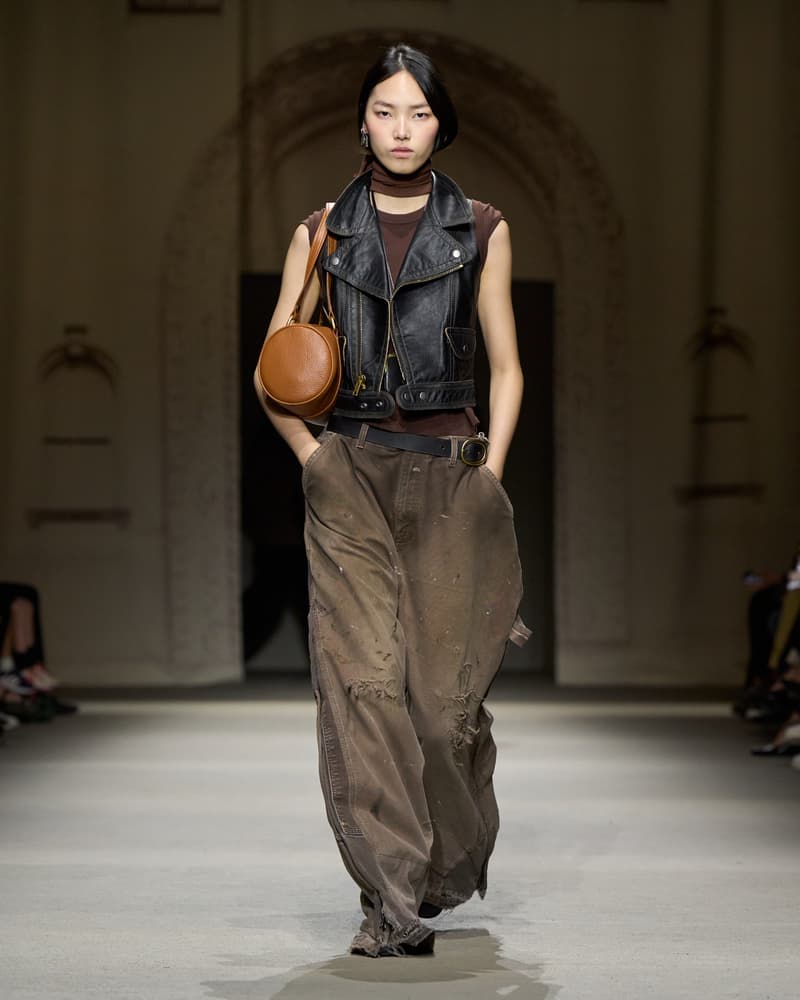 coach 2026 spring runway hightlight bag detail kisslock