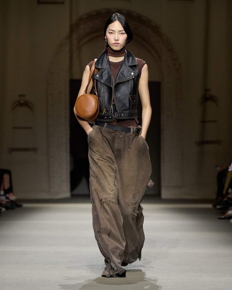 coach 2026 spring runway hightlight bag detail kisslock