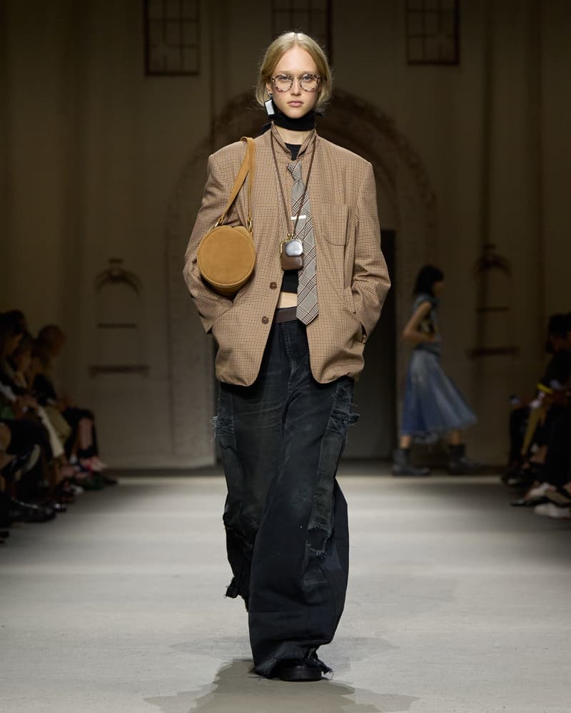 coach 2026 spring runway hightlight bag detail kisslock