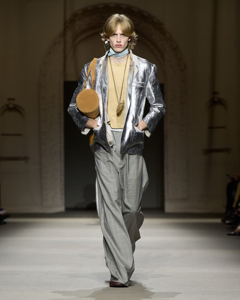 coach 2026 spring runway hightlight bag detail kisslock