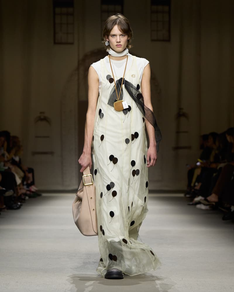 coach 2026 spring runway hightlight bag detail kisslock