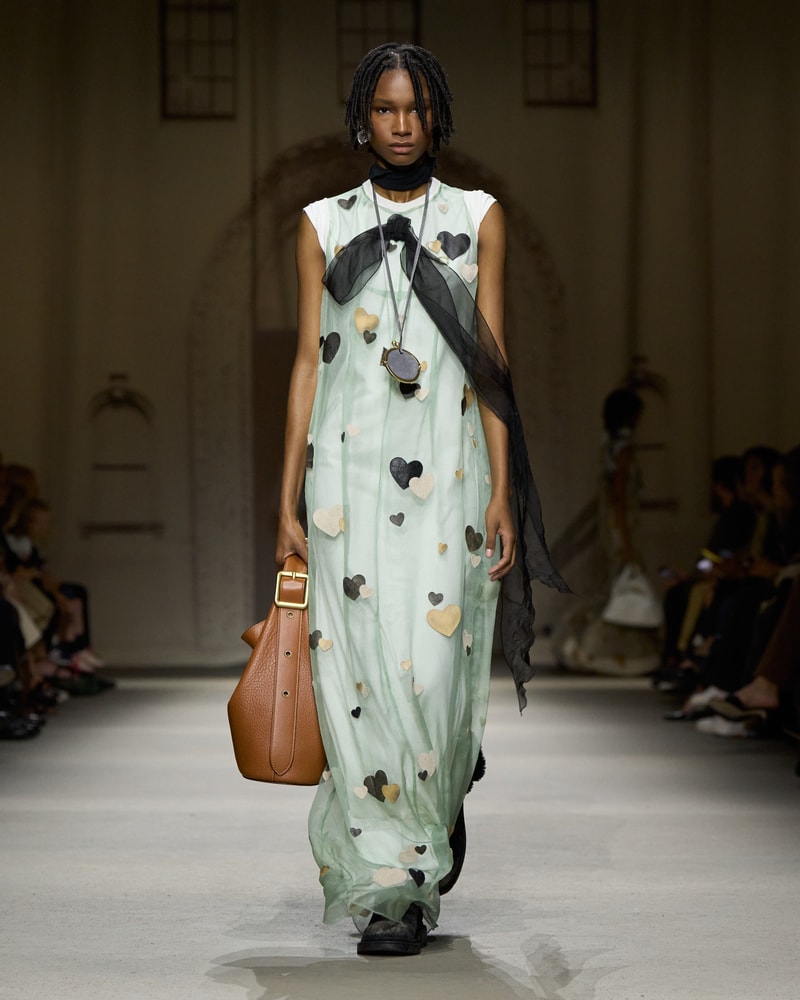 coach 2026 spring runway hightlight bag detail kisslock