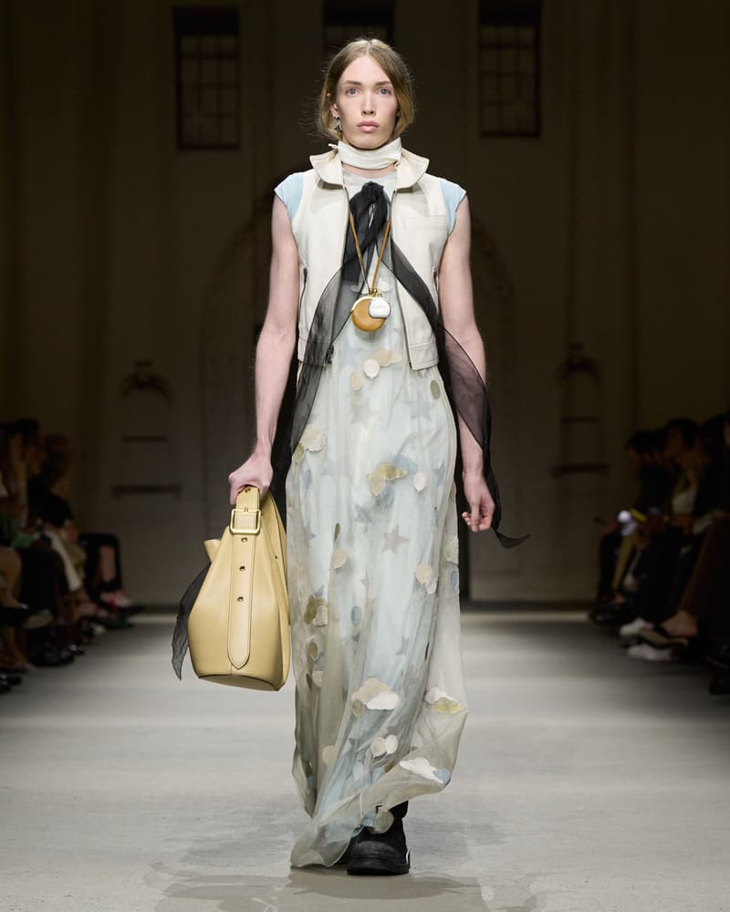 coach 2026 spring runway hightlight bag detail kisslock