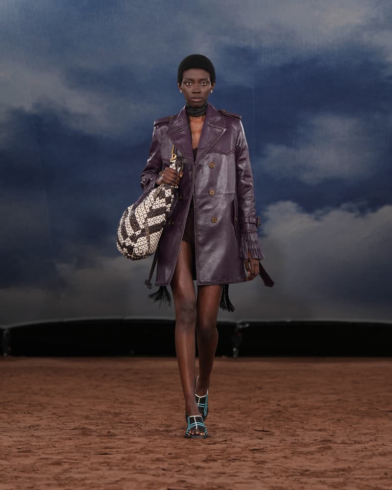 Burberry 2026 夏季系列：讓你知道英倫詩人也懂搖滾音樂！