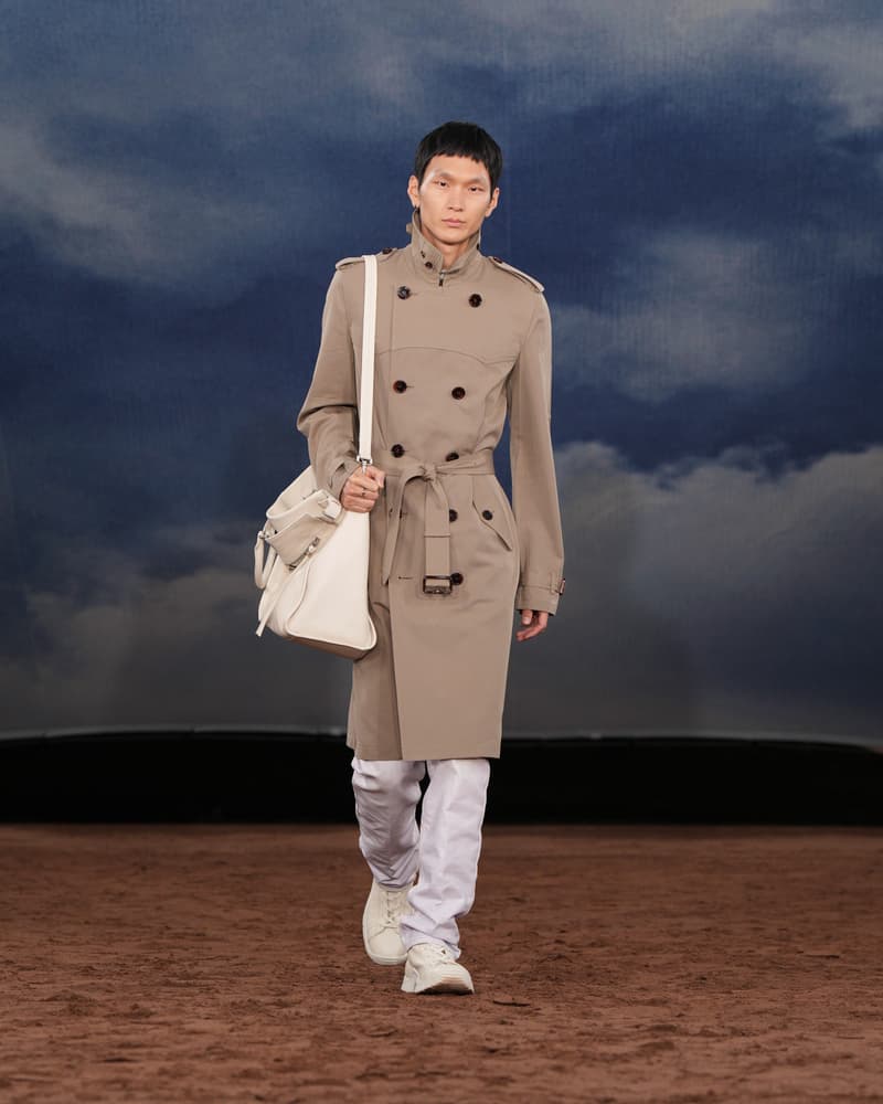 Burberry 2026 夏季系列：讓你知道英倫詩人也懂搖滾音樂！