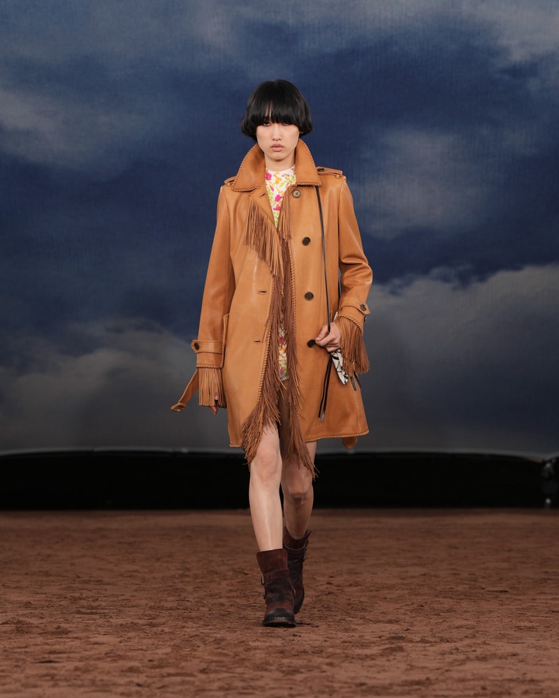 Burberry 2026 夏季系列：讓你知道英倫詩人也懂搖滾音樂！