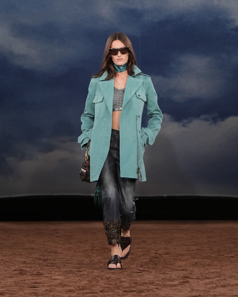 Burberry 2026 夏季系列：讓你知道英倫詩人也懂搖滾音樂！