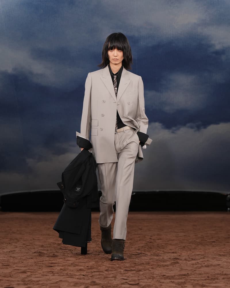 Burberry 2026 夏季系列：讓你知道英倫詩人也懂搖滾音樂！