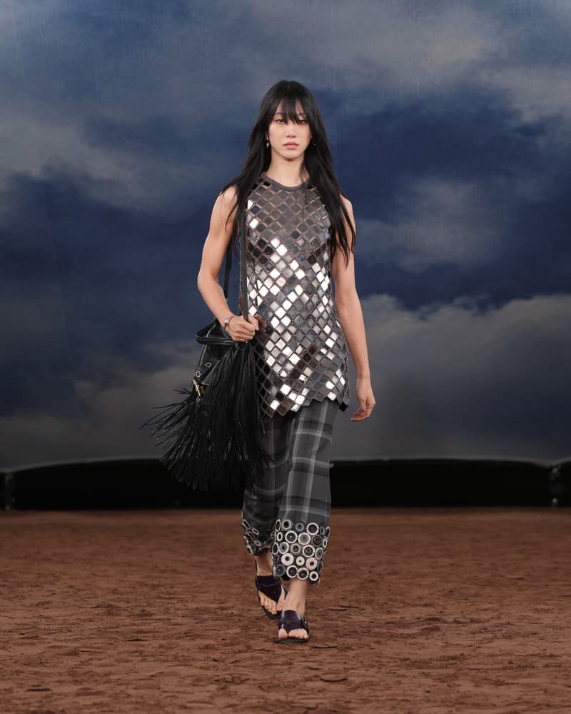 Burberry 2026 夏季系列：讓你知道英倫詩人也懂搖滾音樂！