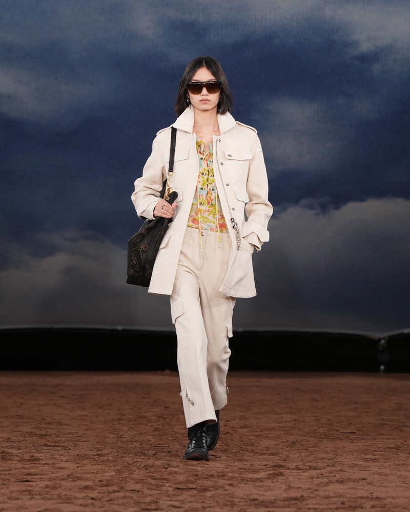 Burberry 2026 夏季系列：讓你知道英倫詩人也懂搖滾音樂！