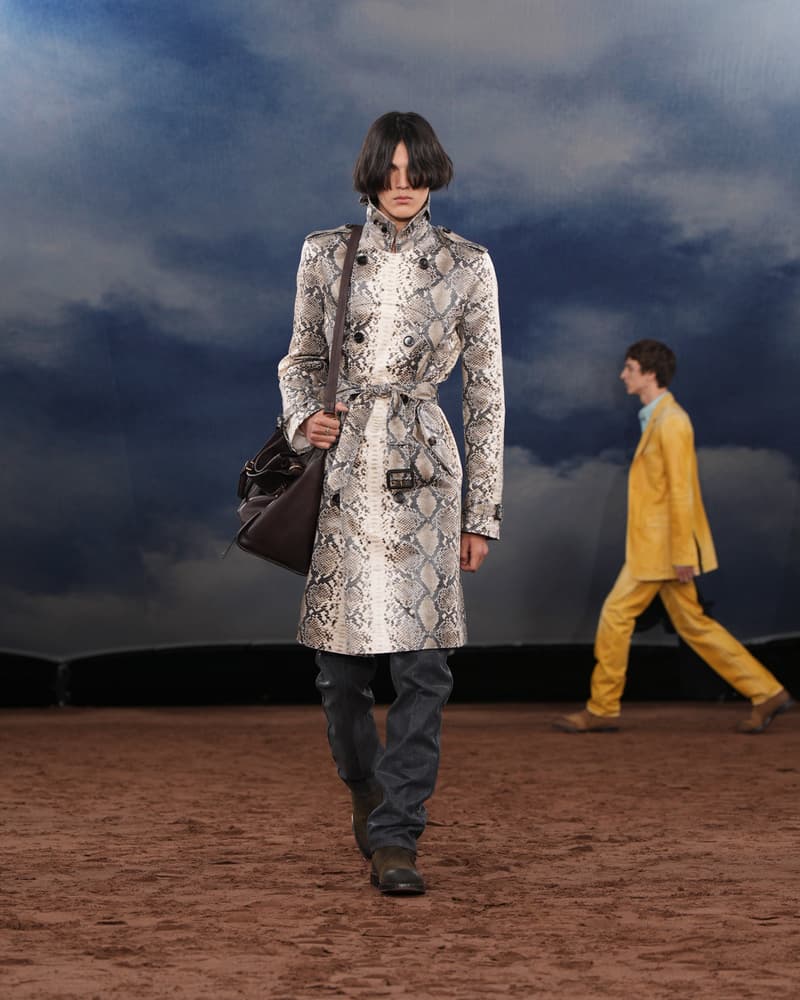Burberry 2026 夏季系列：讓你知道英倫詩人也懂搖滾音樂！