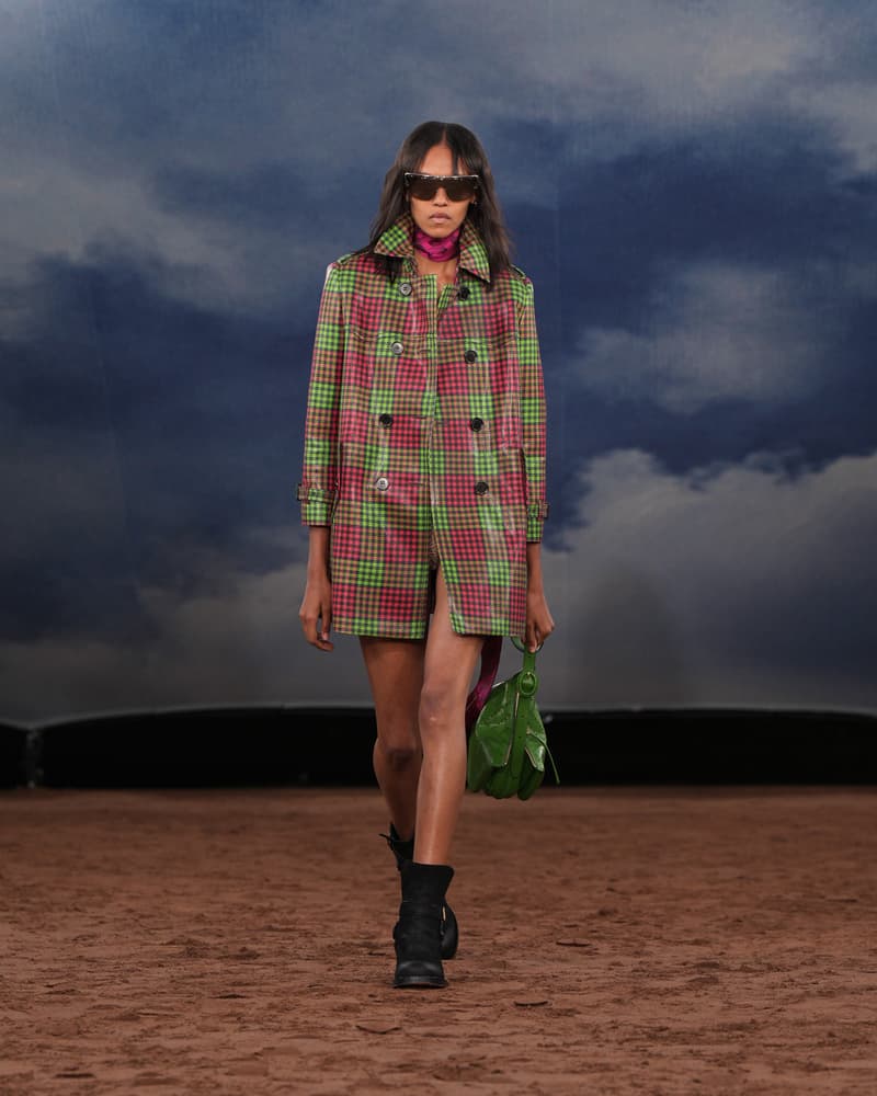 Burberry 2026 夏季系列：讓你知道英倫詩人也懂搖滾音樂！