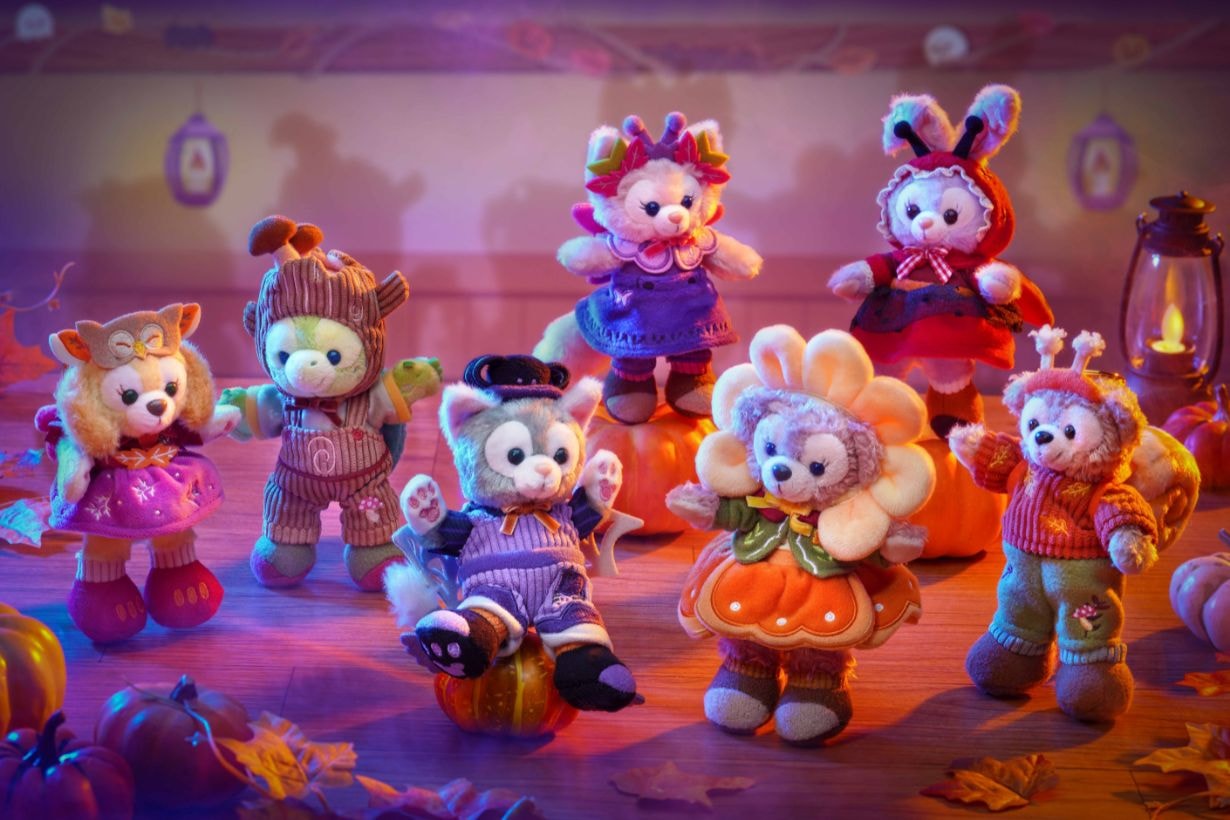 hong-kong-disneyland-halloween-friends-and-villains-wicked-20-years-anniversary-celebration