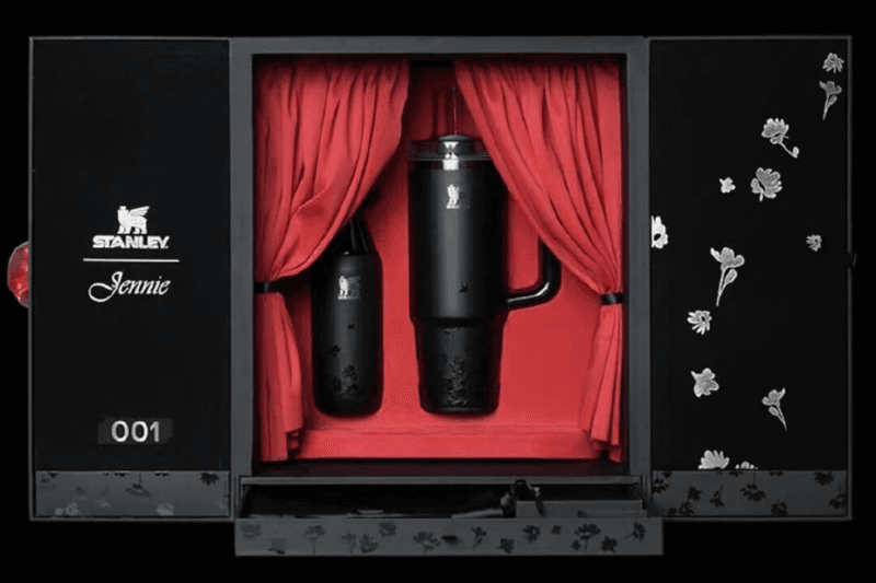 又被這一波燒到：JennieＸ Stanley 聯名水壺質感細節超美，新吊飾居然是「卡皮巴拉妮」！