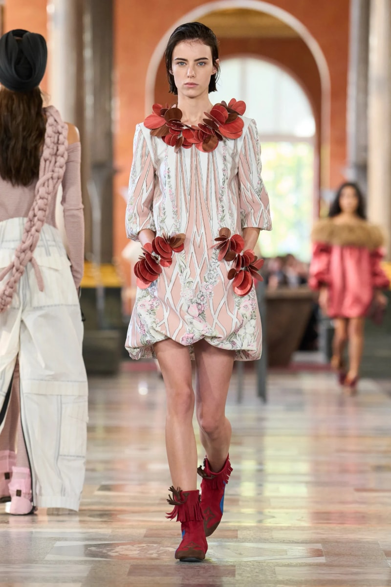 #PFW：穿越時空的奢華之旅...LOUIS VUITTON 2026 春夏，把居家生活變得精緻優雅！