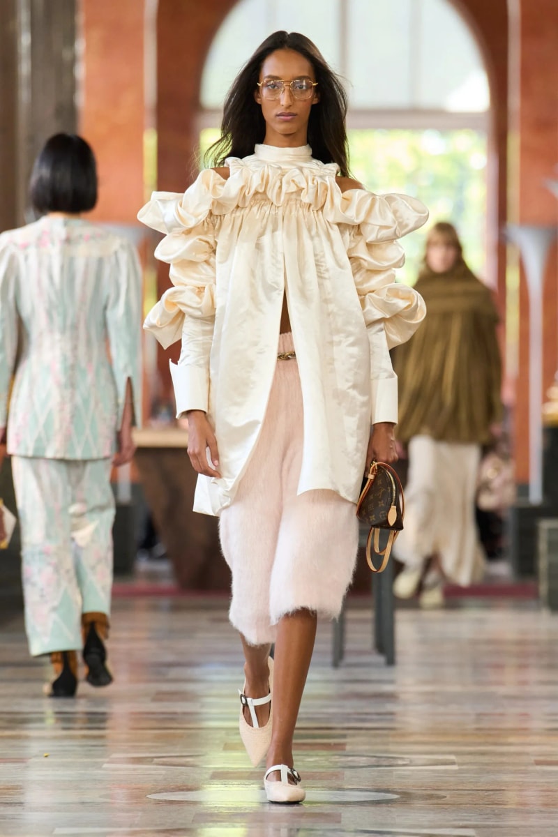 #PFW：穿越時空的奢華之旅...LOUIS VUITTON 2026 春夏，把居家生活變得精緻優雅！